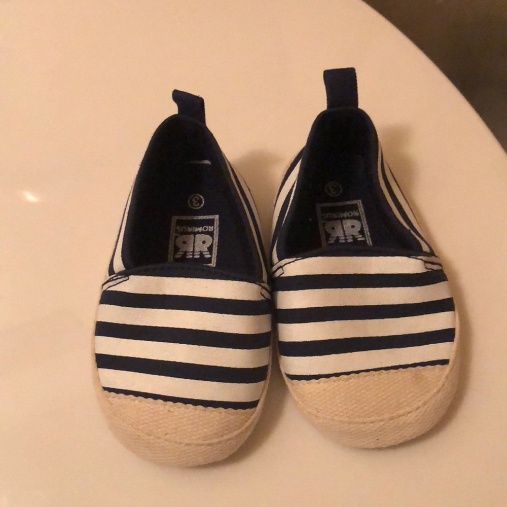 Baby shoes